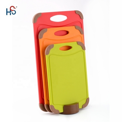 Pequeno tamanho 29x19.5cm Tabela de corte de cozinha sustentável fácil de limpar e plástico