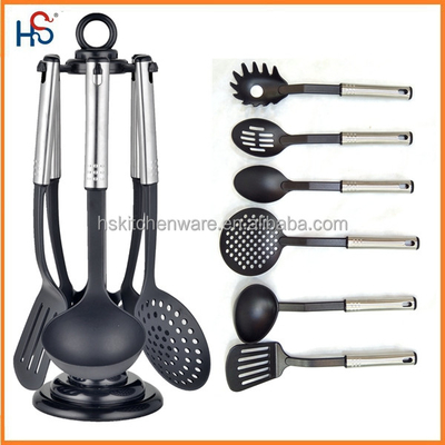 Conjunto de ferramentas de cozinha de nylon moderno para utensílios de cozinha em produtos domésticos