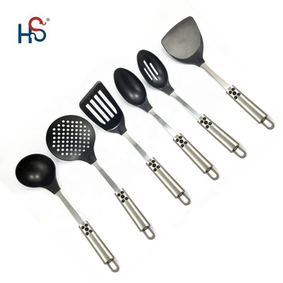 Melhore a sua cozinha com um gadget inovador estilo de design clássico e seleção de férias