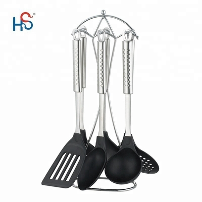 Conjunto de utensílios domésticos Seleção de espaço com os dez melhores produtos de cozinha