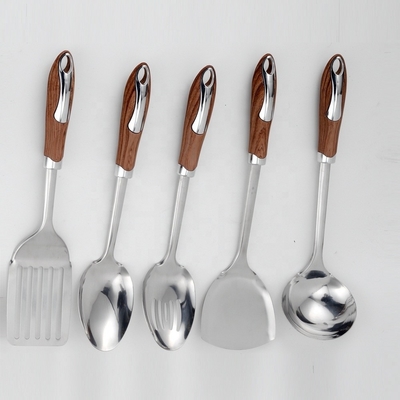 Conjunto de cozinha de aço inoxidável com colher de torneiro para utensílios de cozinha