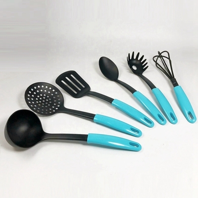 Utensílios de cozinha coloridos e ecológicos resistentes ao calor até 210oC para o Dia de Ação de Graças