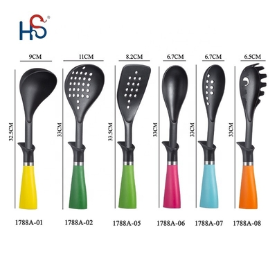 Ferramentas de cozinha não pegajosa Set de utensílios de nylon de 7 peças para uma experiência de cozinha sem esforço