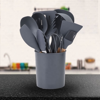Experimente a melhor cozinha com um conjunto de utensílios de cozinha de silicone e um cabo de madeira