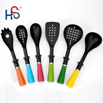 Home Kitchen Set de ferramentas de cozinha de nylon Kitchen Set de utensílios de cozinha antiaderente com certificação ISO9001