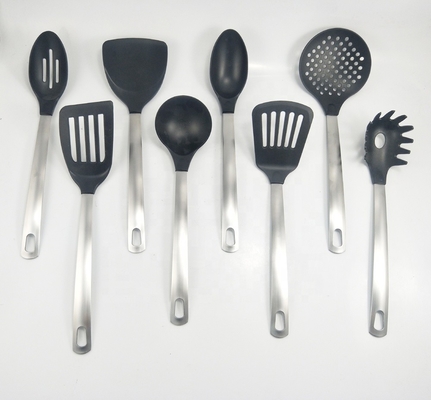 Conjunto de utensílios de cozinha antiaderente para uma experiência de cozinha sustentável e flexível