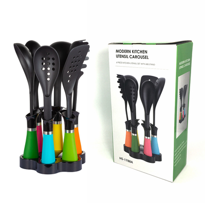 Utensílios de cozinha antiaderentes com alças coloridas de nylon66 e logotipo de impressão de seda